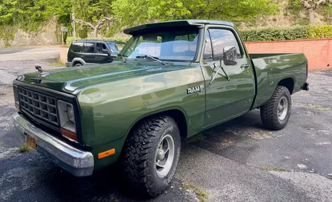 Dodge Ram Pick-Up 150 Custom V8 Benzine