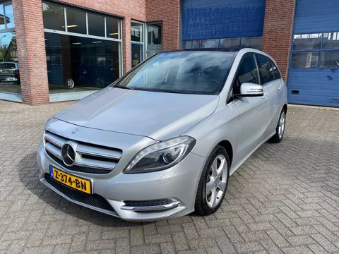 Mercedes-Benz B-Klasse 180 Ambition autom. panoramadak